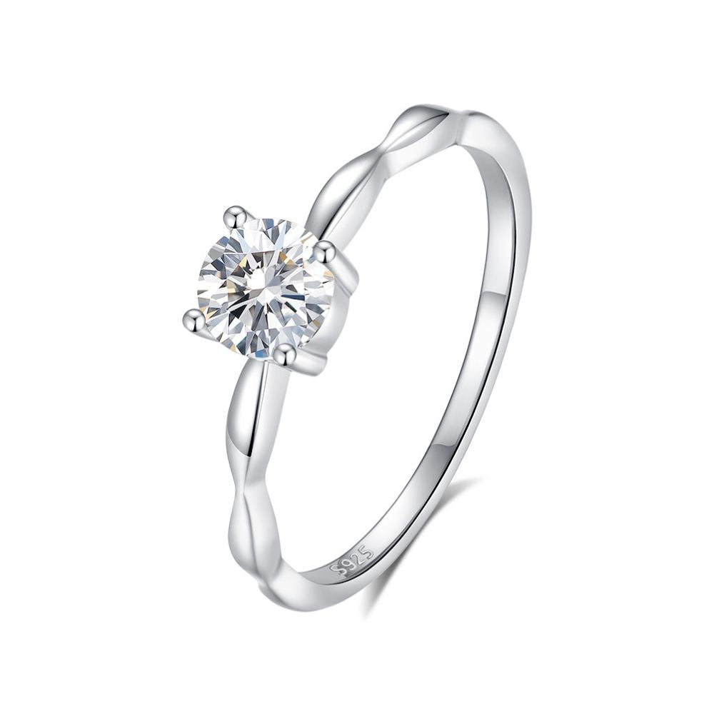 Anillo Solitario Plata Italiana con Moissanita