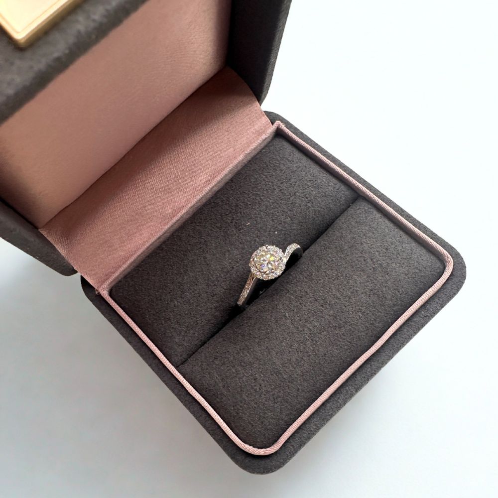 Anillo Amelie Plata Italiana con Moissanita
