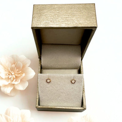 Aros Bebé Flores Oro 14K 4mm
