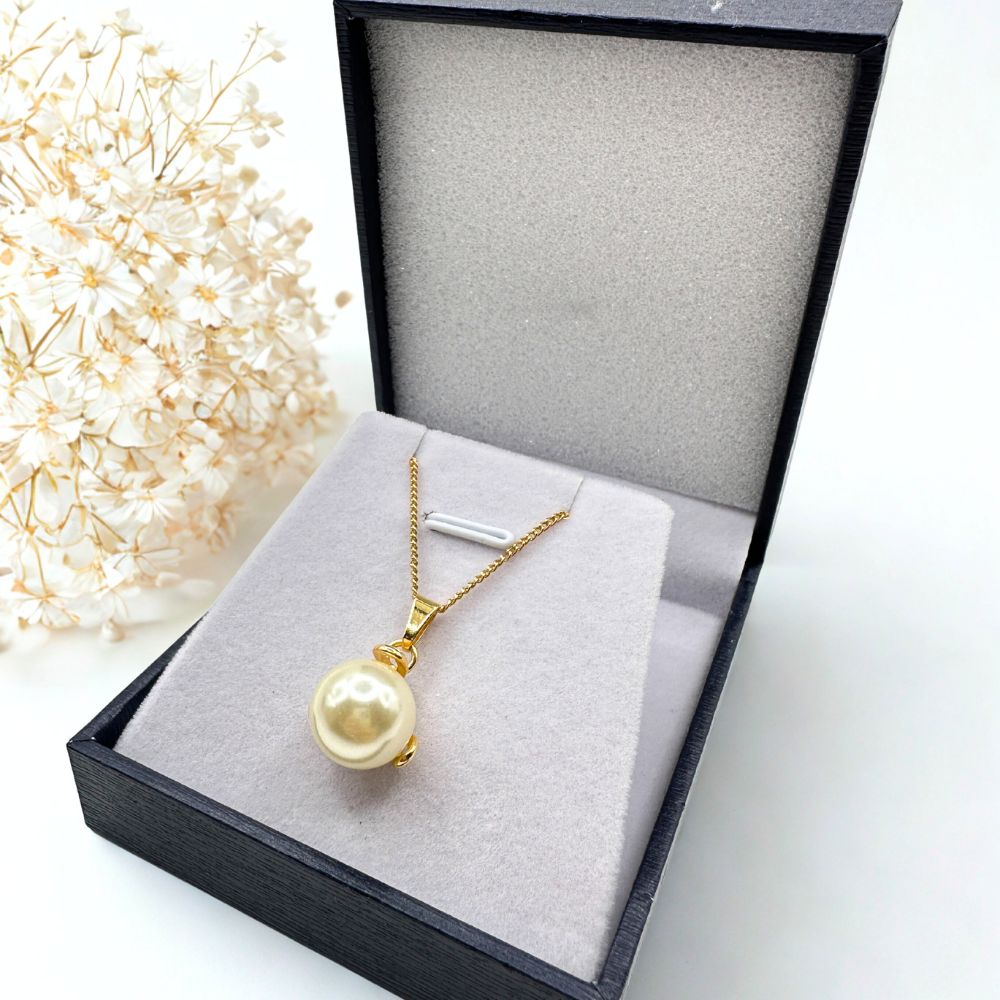 Collar Zúrich Oro Laminado